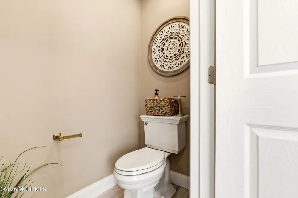 11 Swallow Tail Court Jackson, NJ 08527