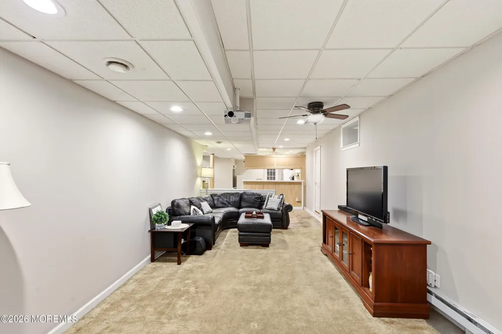 11 Swallow Tail Court Jackson, NJ 08527