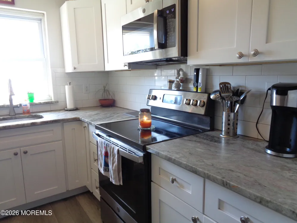 94 Fairway Lane Whiting, NJ 08759