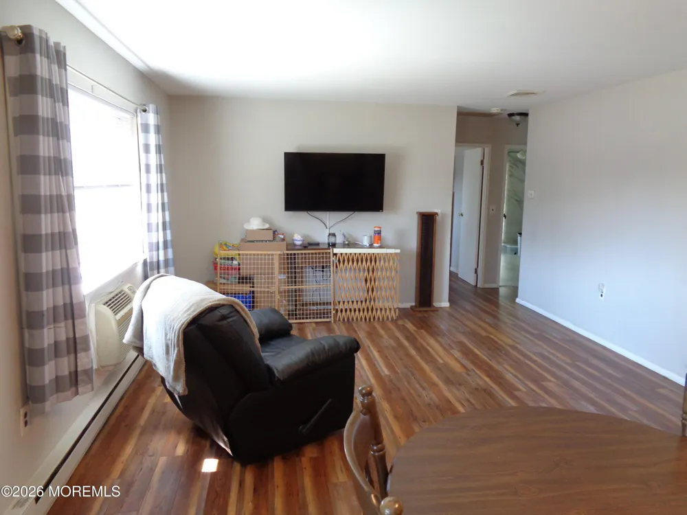 94 Fairway Lane Whiting, NJ 08759
