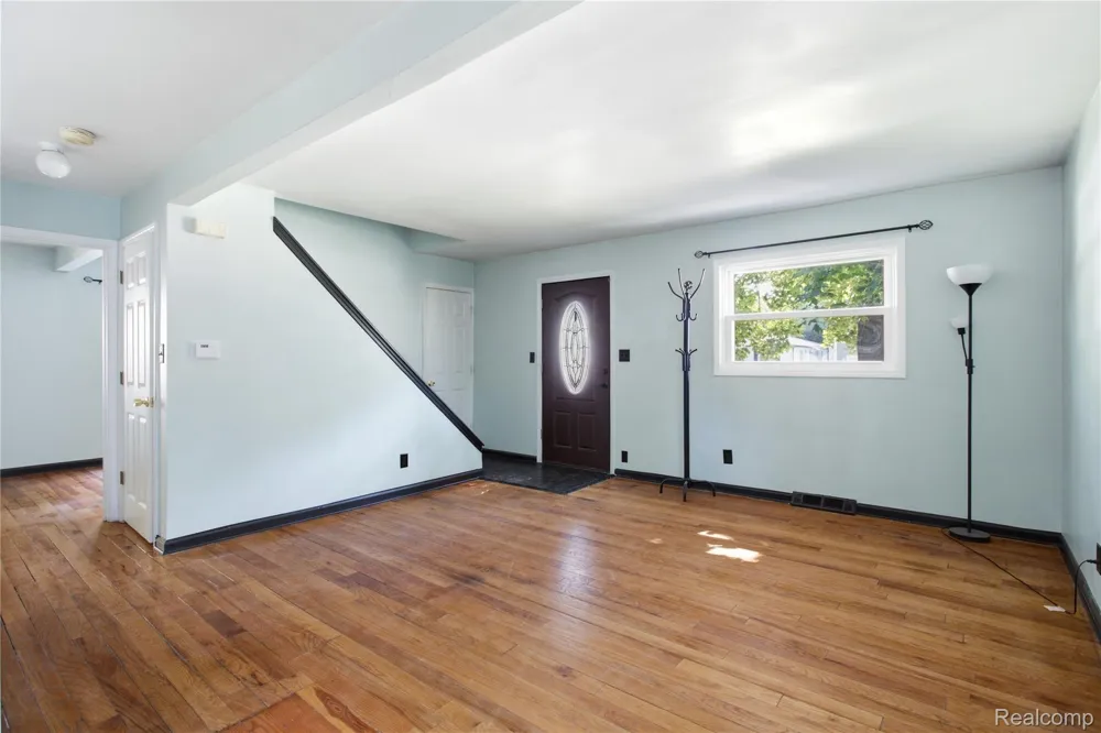 1408 Mohawk Avenue Royal Oak City, MI 48067