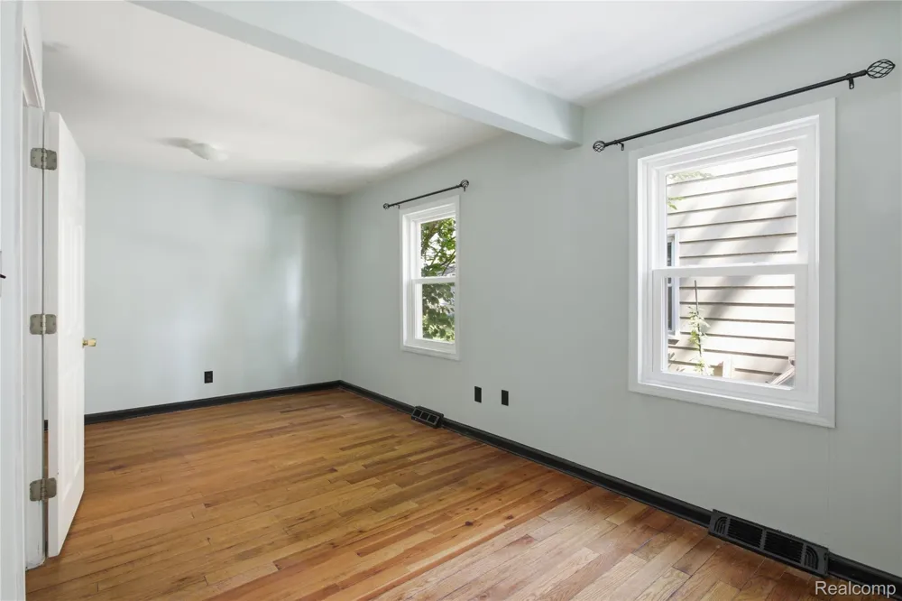 1408 Mohawk Avenue Royal Oak City, MI 48067