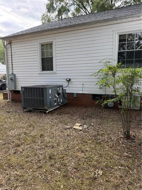 320 Maple Street Eden, NC 27288