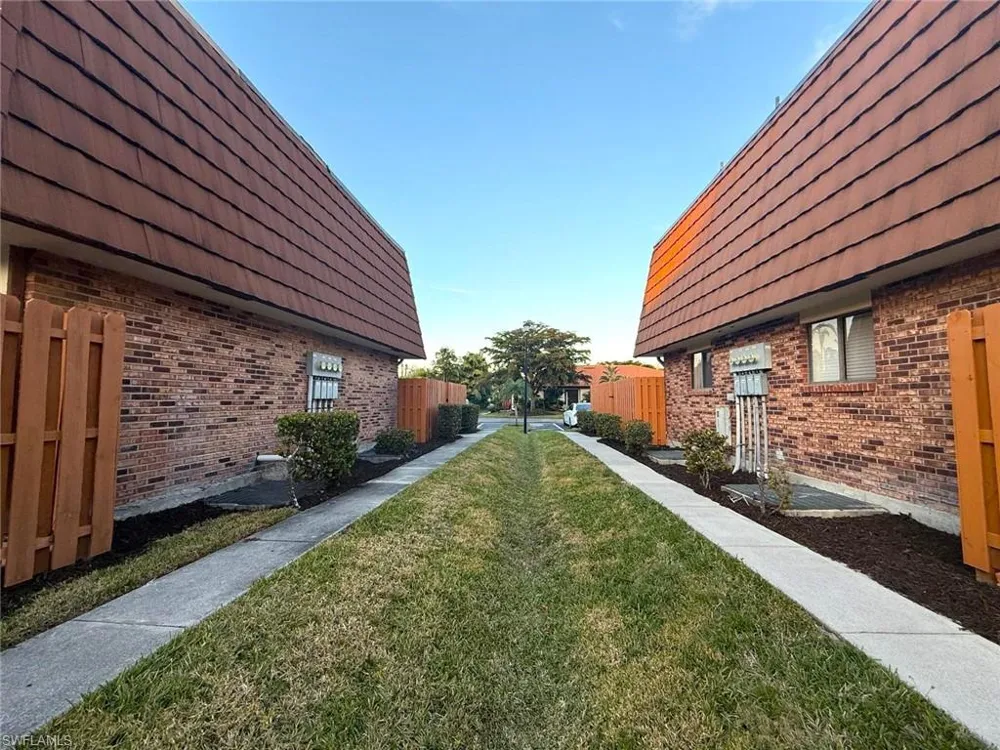 1406 Park Shore Circle #3 Fort Myers, FL 33901