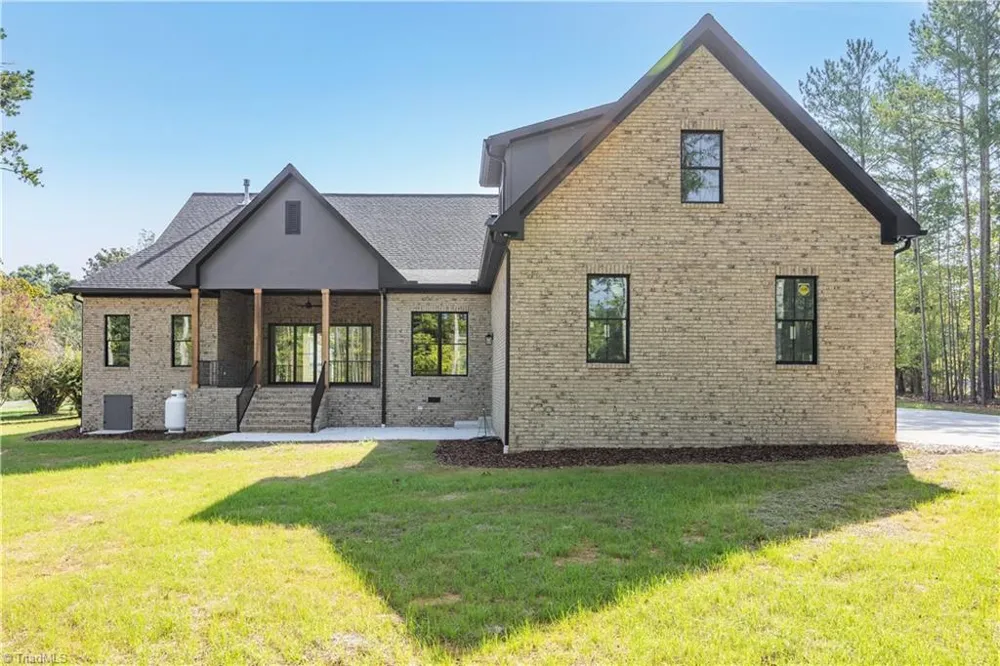 2137 Patriot Woods Drive Asheboro, NC 27205