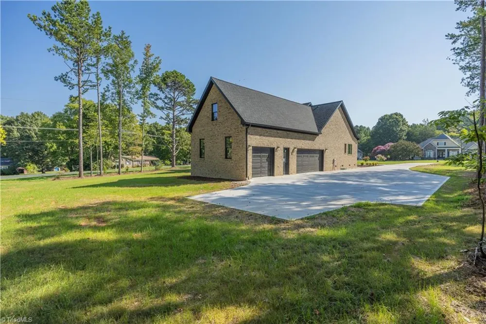 2137 Patriot Woods Drive Asheboro, NC 27205