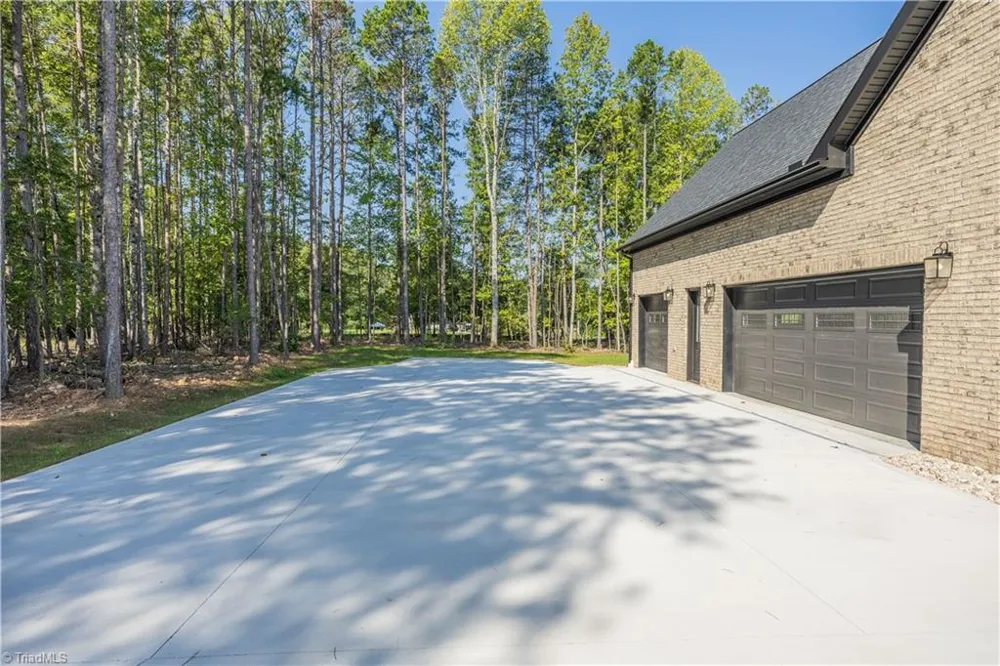 2137 Patriot Woods Drive Asheboro, NC 27205