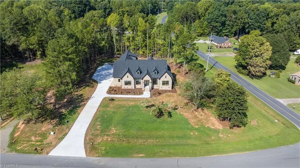 2137 Patriot Woods Drive Asheboro, NC 27205