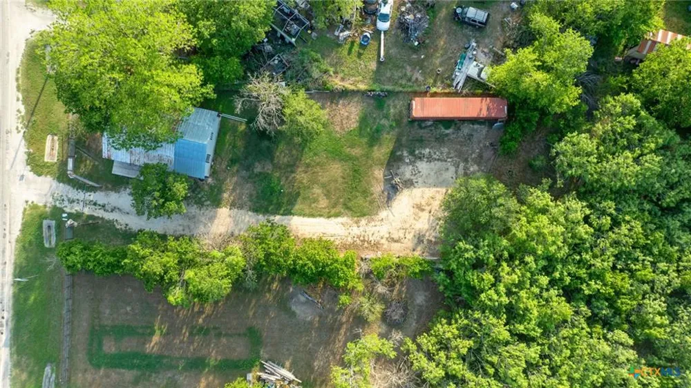 6071 Fm 713 Dale, TX 78616