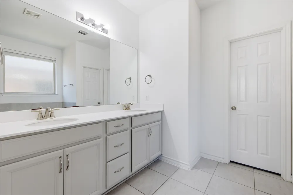 701 S San Marcos Street Manor, TX 78653