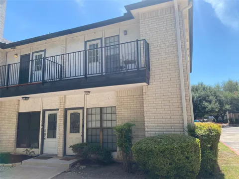 1307 Kinney Avenue #161