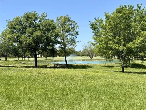 1099 Hidden Oaks Drive