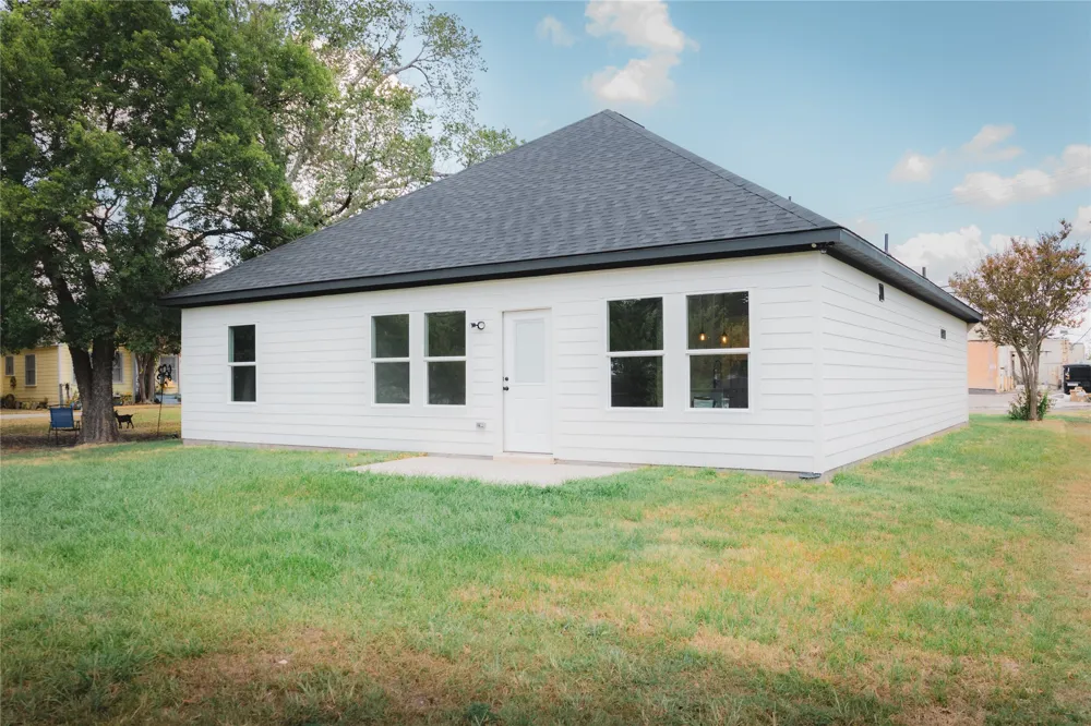 3622 Roberts Street Greenville, TX 75401