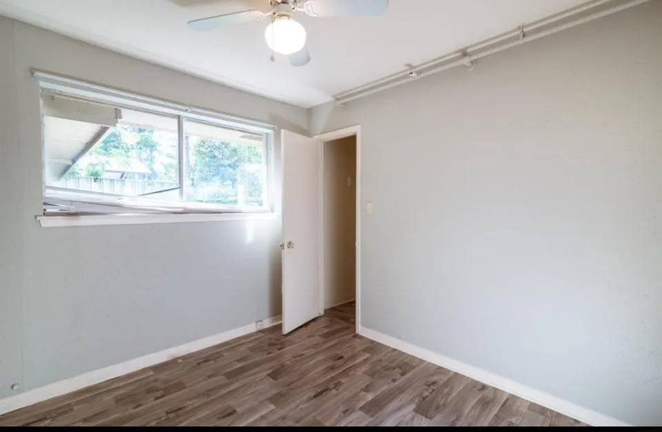 7621 Gleason Road Houston, TX 77016