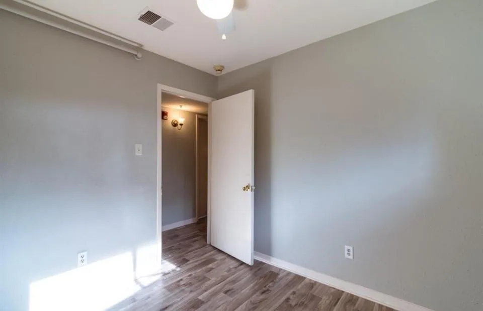 7621 Gleason Road Houston, TX 77016