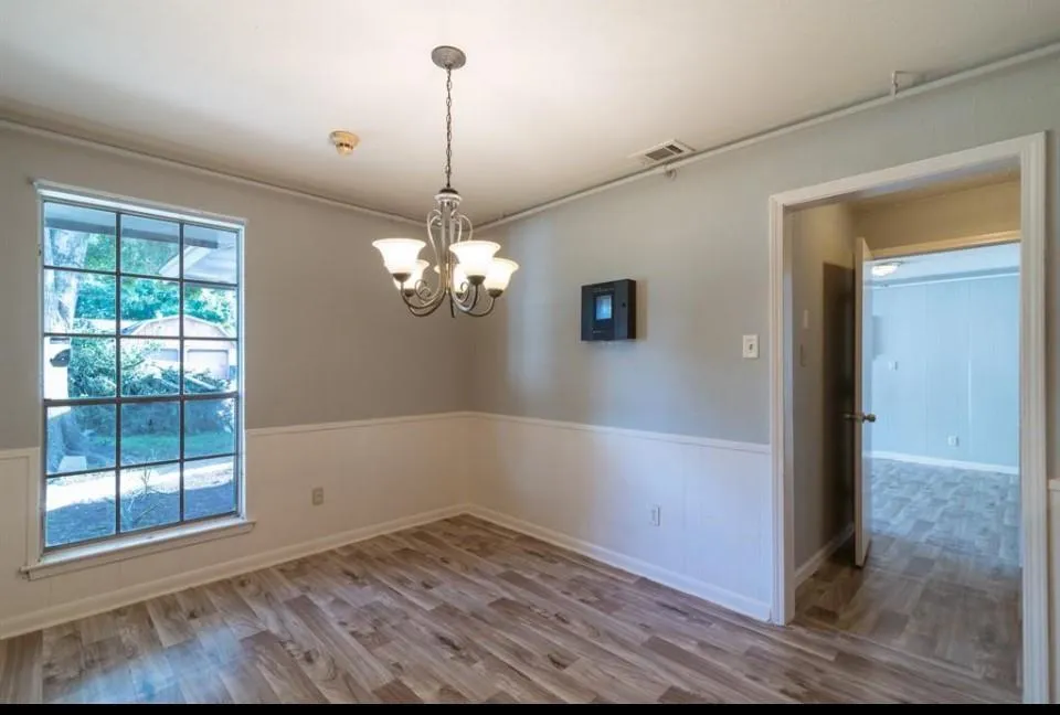 7621 Gleason Road Houston, TX 77016