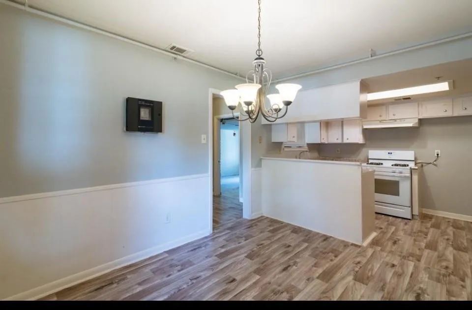 7621 Gleason Road Houston, TX 77016