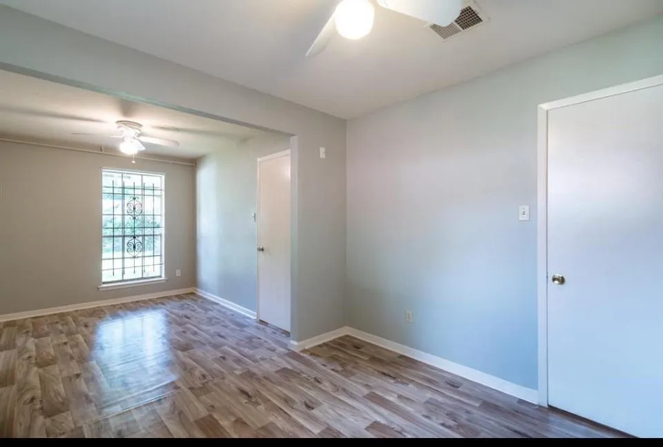 7621 Gleason Road Houston, TX 77016
