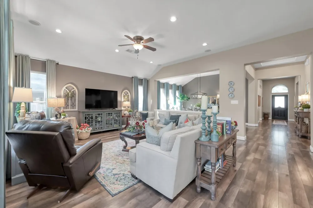 1930 Parnevik Place Conroe, TX 77304