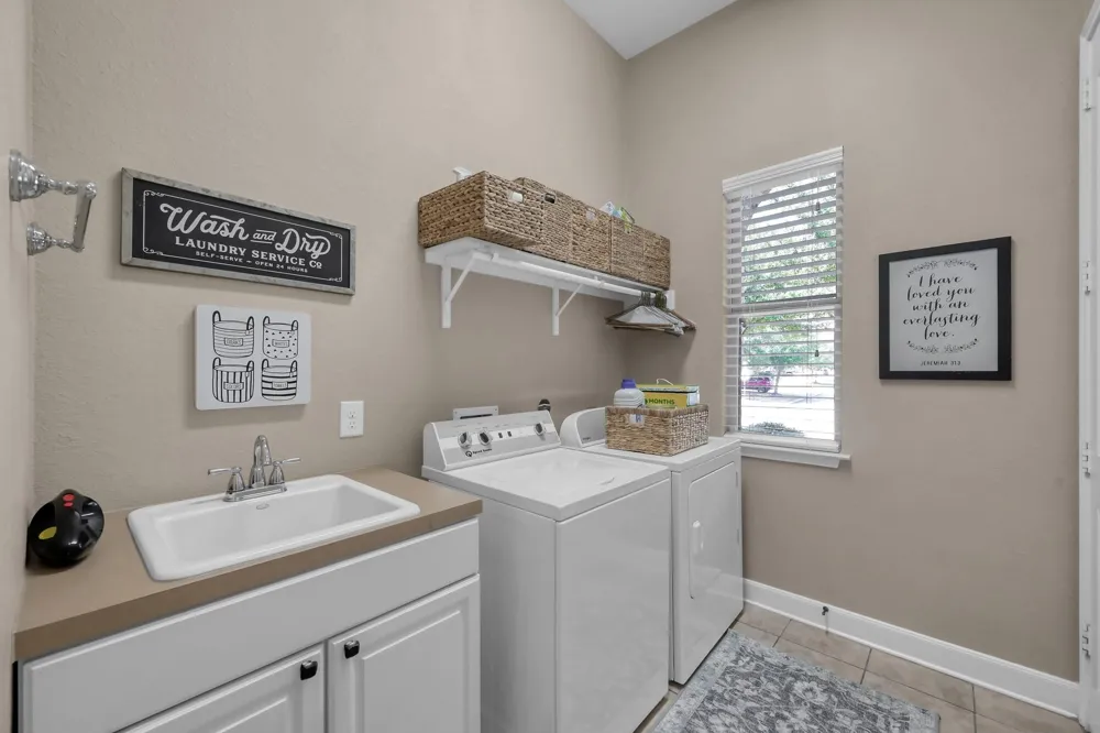 1930 Parnevik Place Conroe, TX 77304