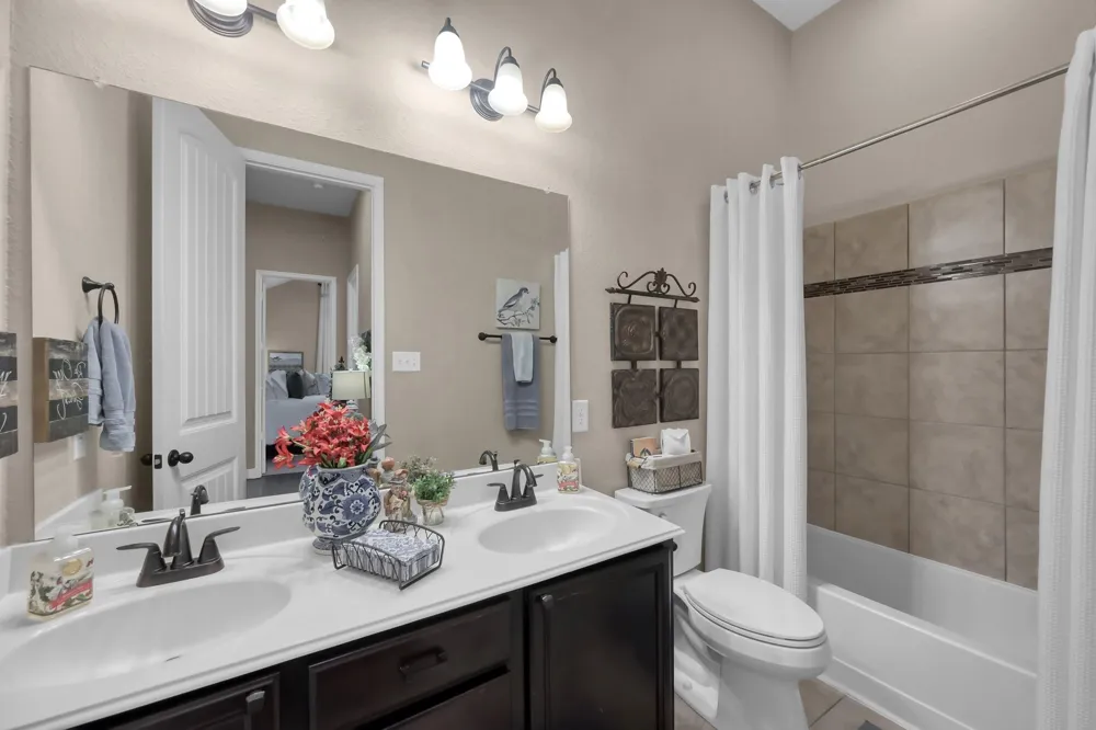 1930 Parnevik Place Conroe, TX 77304