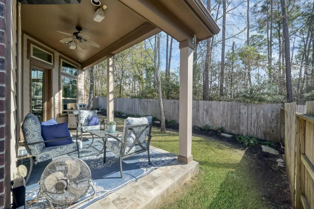 1930 Parnevik Place Conroe, TX 77304