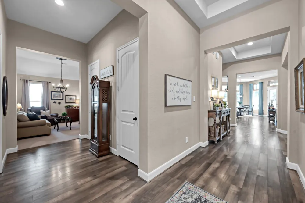 1930 Parnevik Place Conroe, TX 77304
