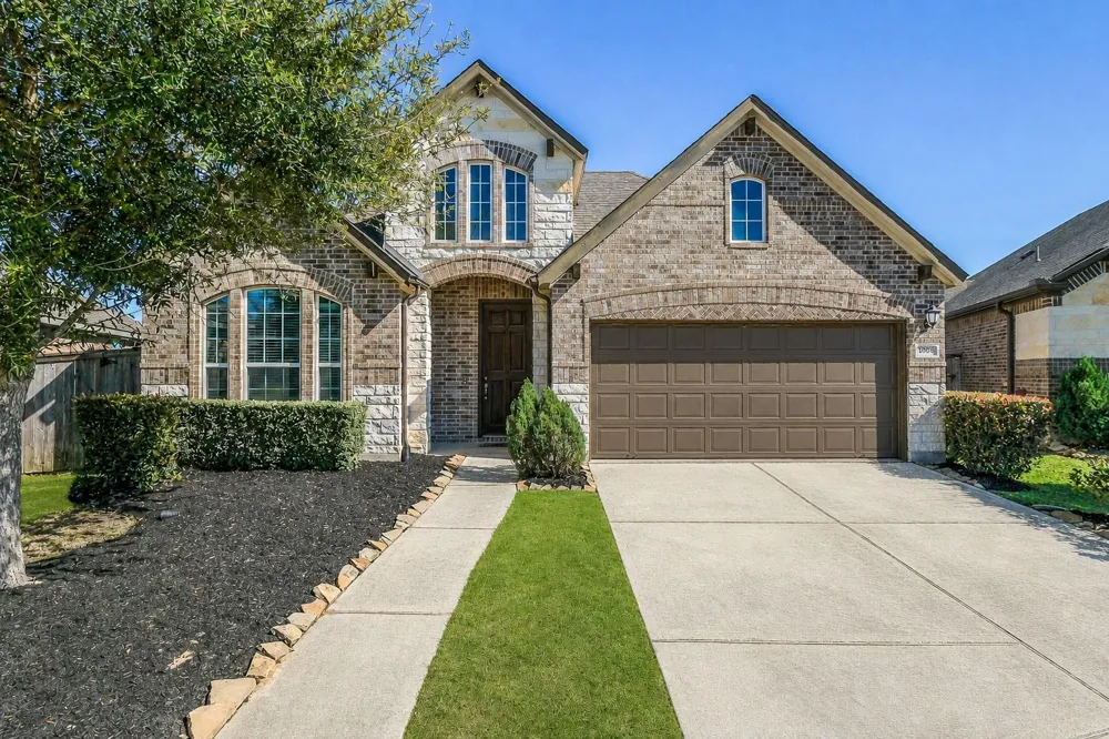 10906 Avana Falls Lane Richmond, TX 77406