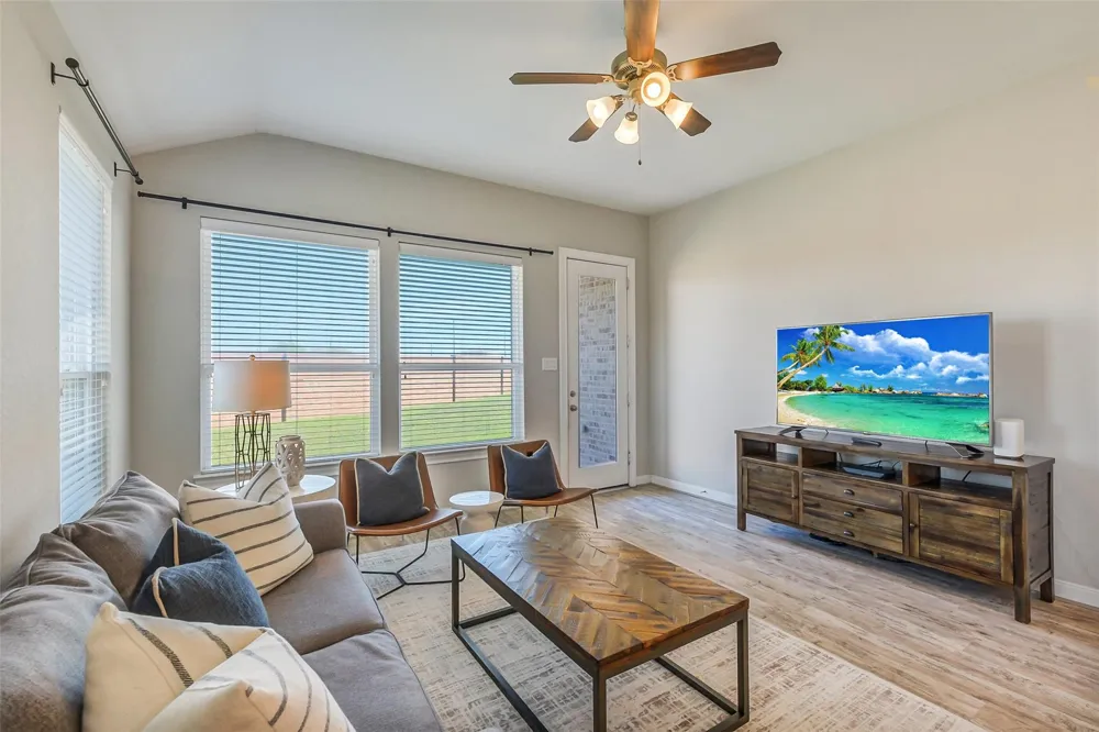 10906 Avana Falls Lane Richmond, TX 77406