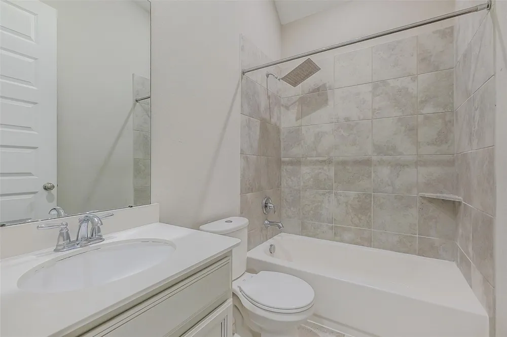 10906 Avana Falls Lane Richmond, TX 77406