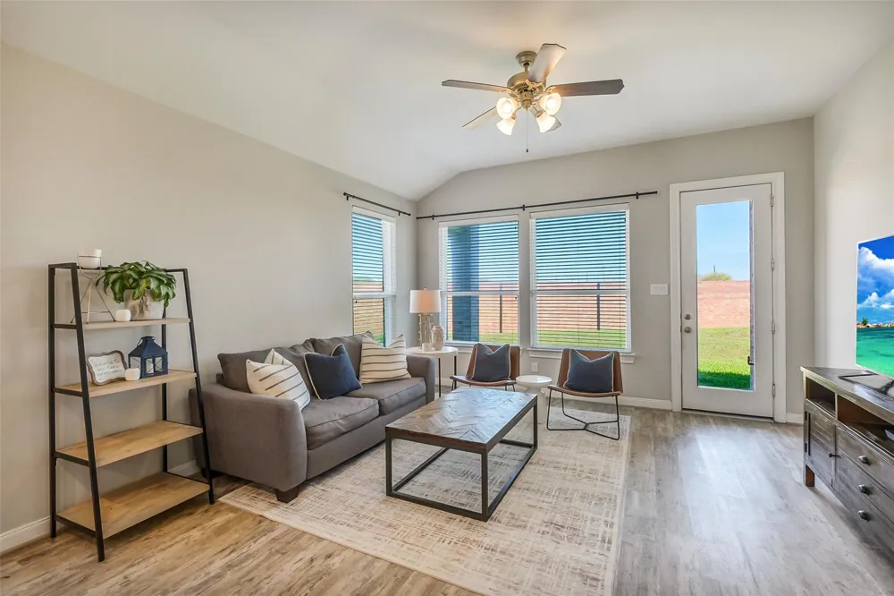 10906 Avana Falls Lane Richmond, TX 77406