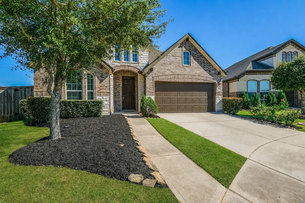 10906 Avana Falls Lane Richmond, TX 77406