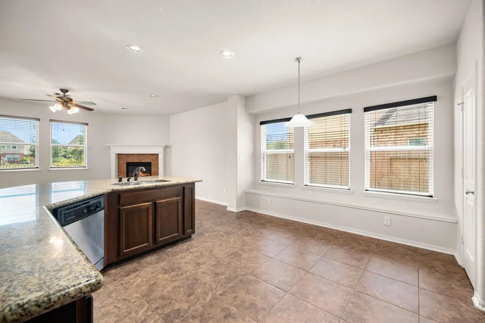 3515 Curley Maple Drive Pearland, TX 77584