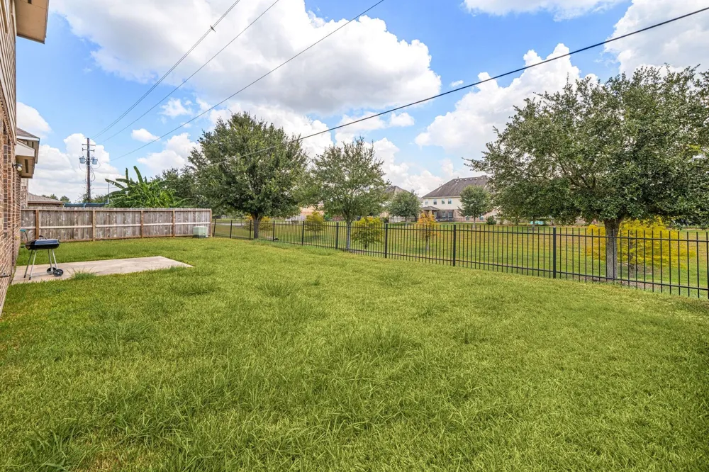 3515 Curley Maple Drive Pearland, TX 77584