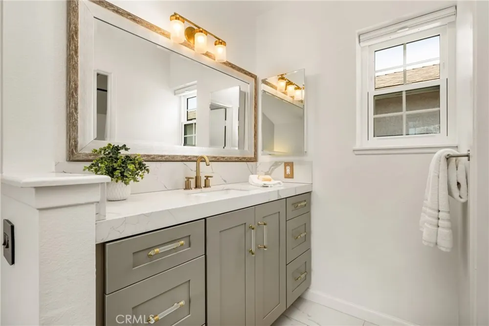 603 San Michel Drive #C Costa Mesa, CA 92627