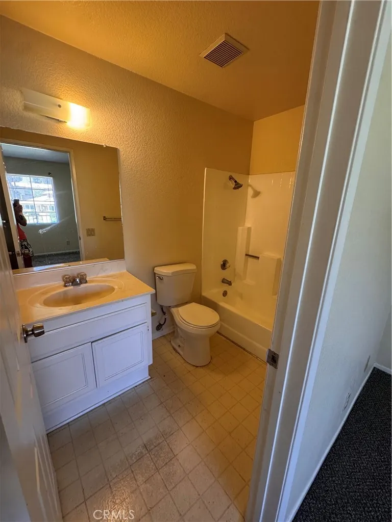 1365 Crafton Avenue #2035 Mentone, CA 92359