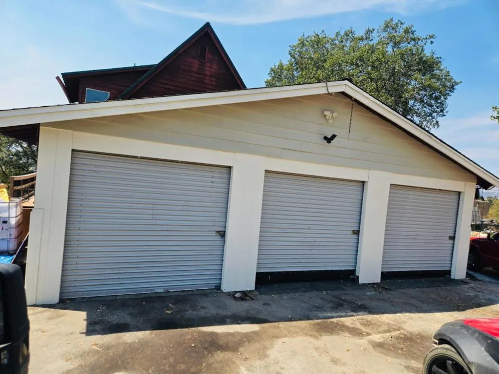 1040 Comstock Road Hollister, CA 95023