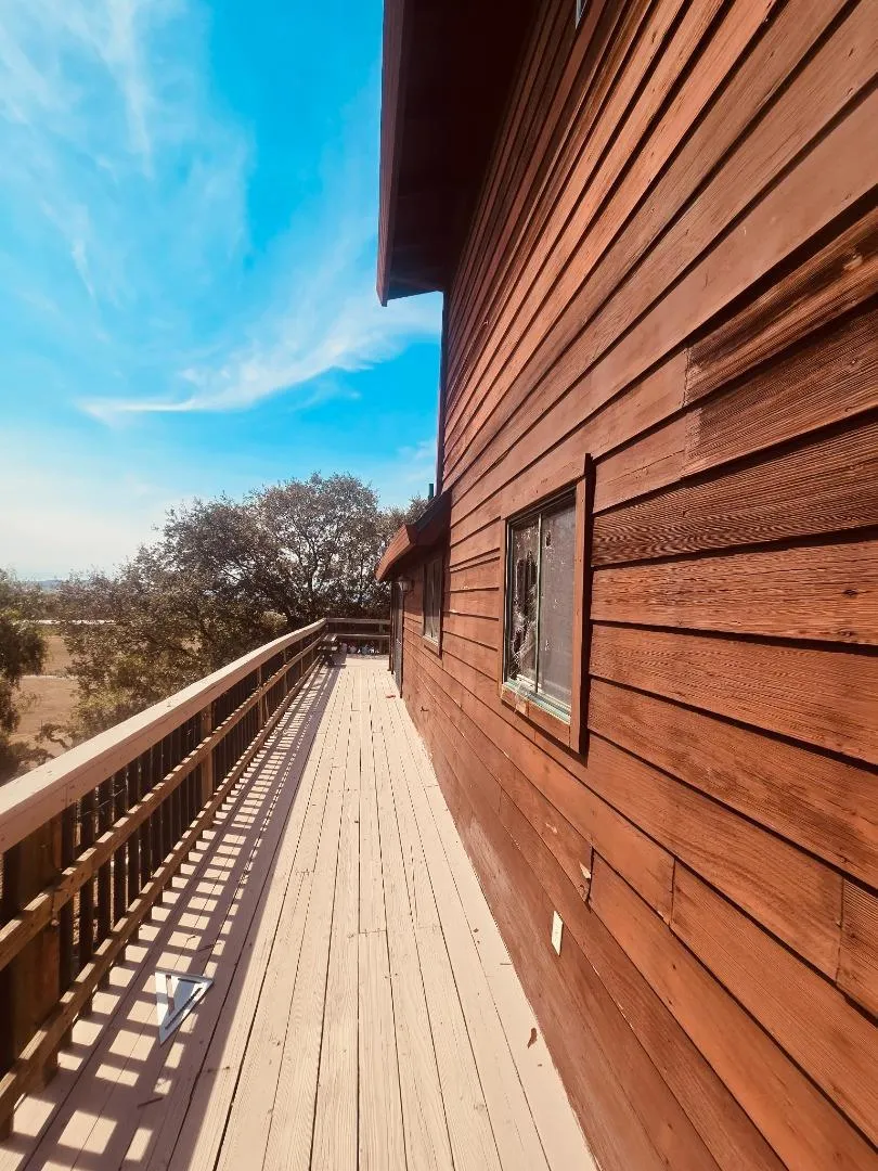 1040 Comstock Road Hollister, CA 95023
