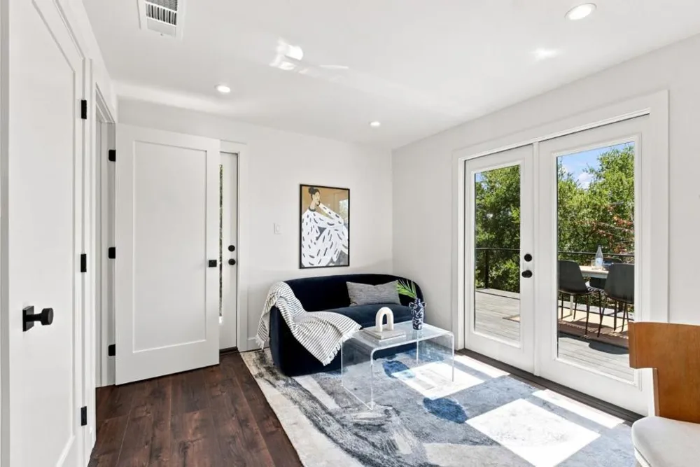 5915 Rincon Drive Oakland, CA 94611