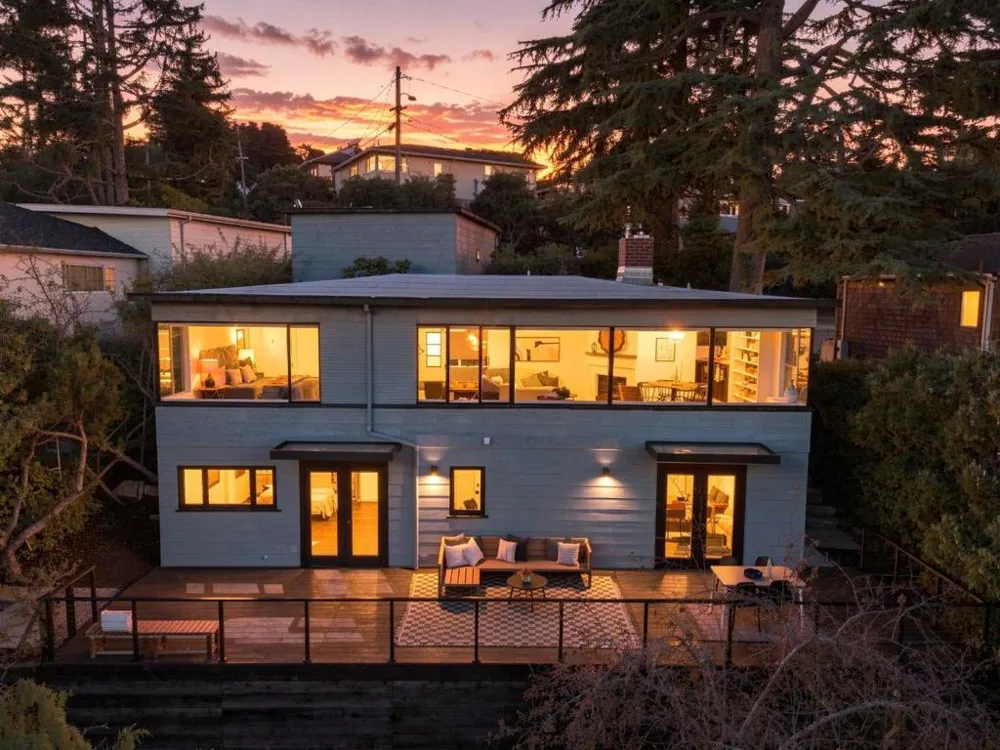 5915 Rincon Drive Oakland, CA 94611