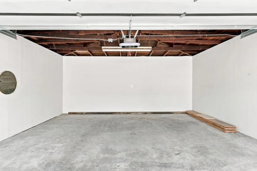 5915 Rincon Drive Oakland, CA 94611