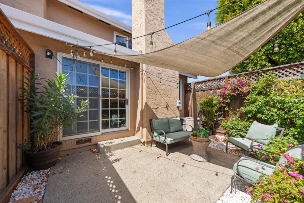 171 Redding Road Campbell, CA 95008