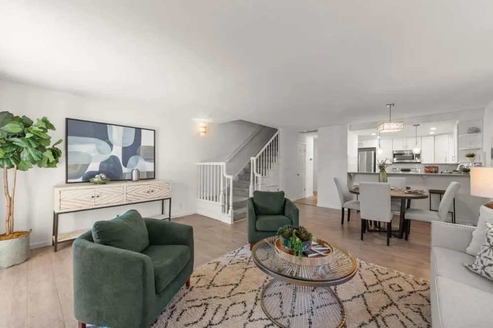171 Redding Road Campbell, CA 95008