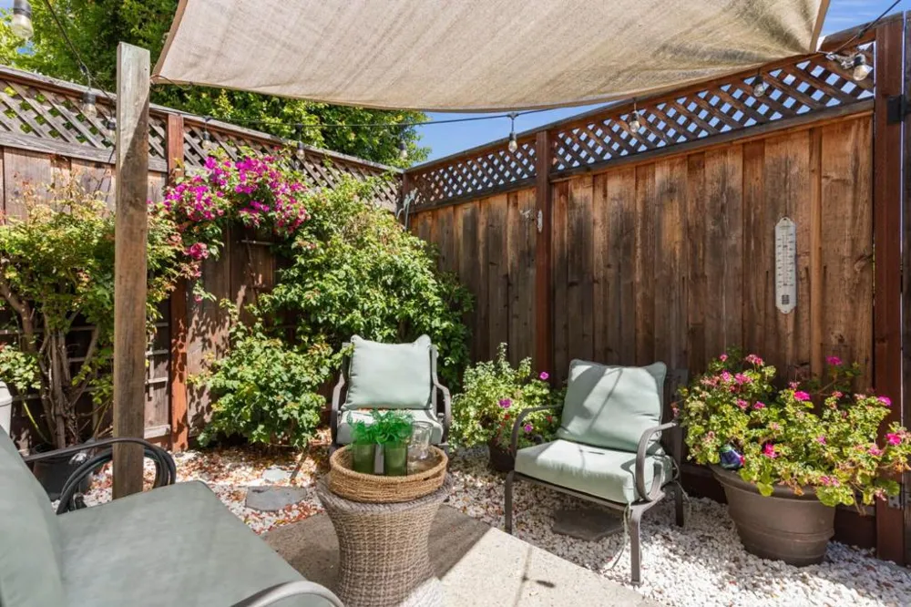 171 Redding Road Campbell, CA 95008