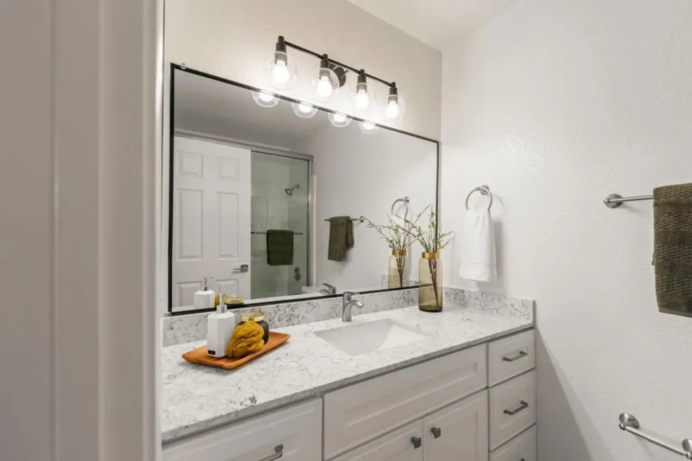 171 Redding Road Campbell, CA 95008