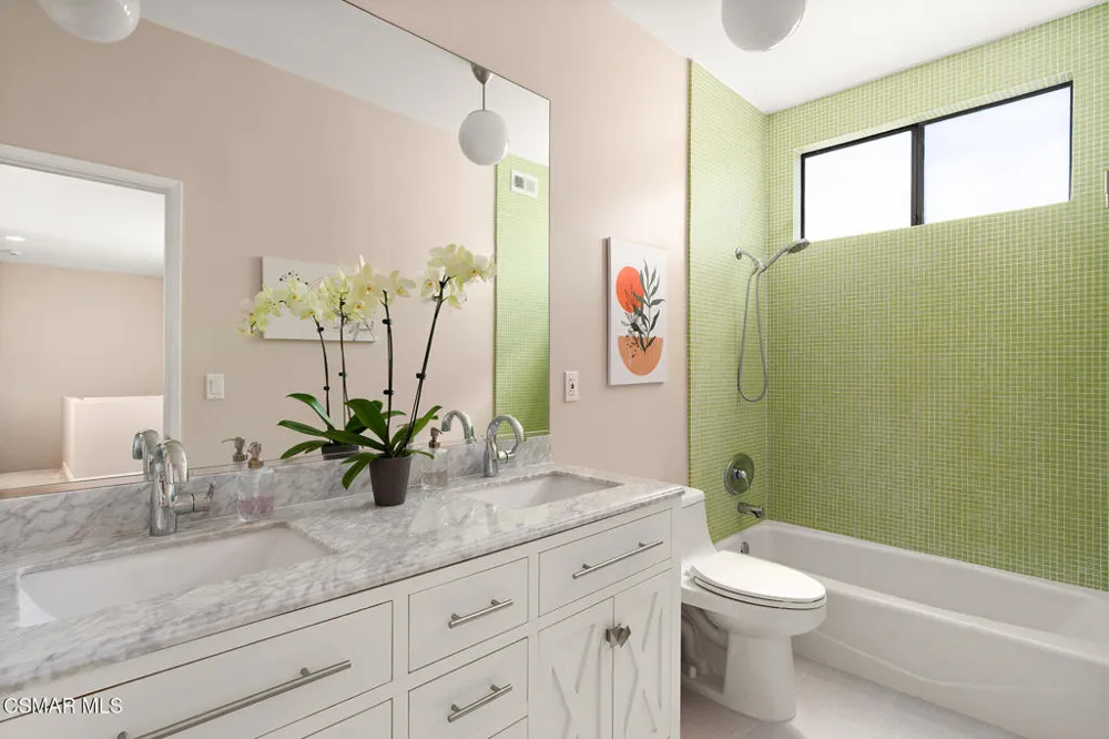 13331 Moorpark Street #328 Sherman Oaks, CA 91423