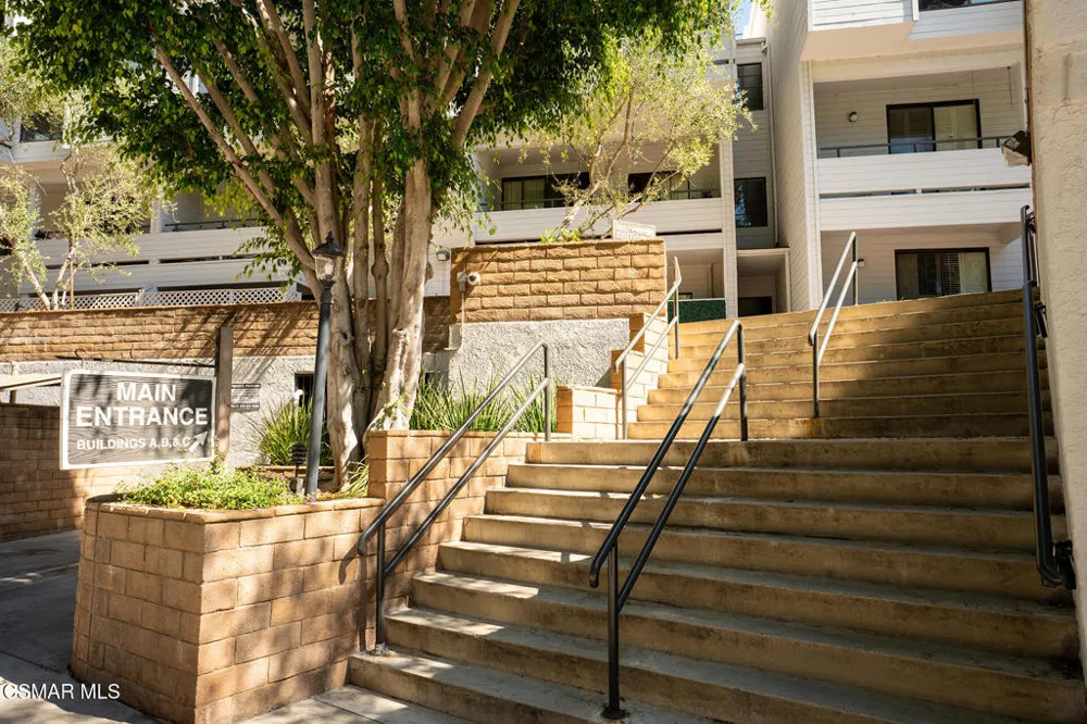 13331 Moorpark Street #328 Sherman Oaks, CA 91423