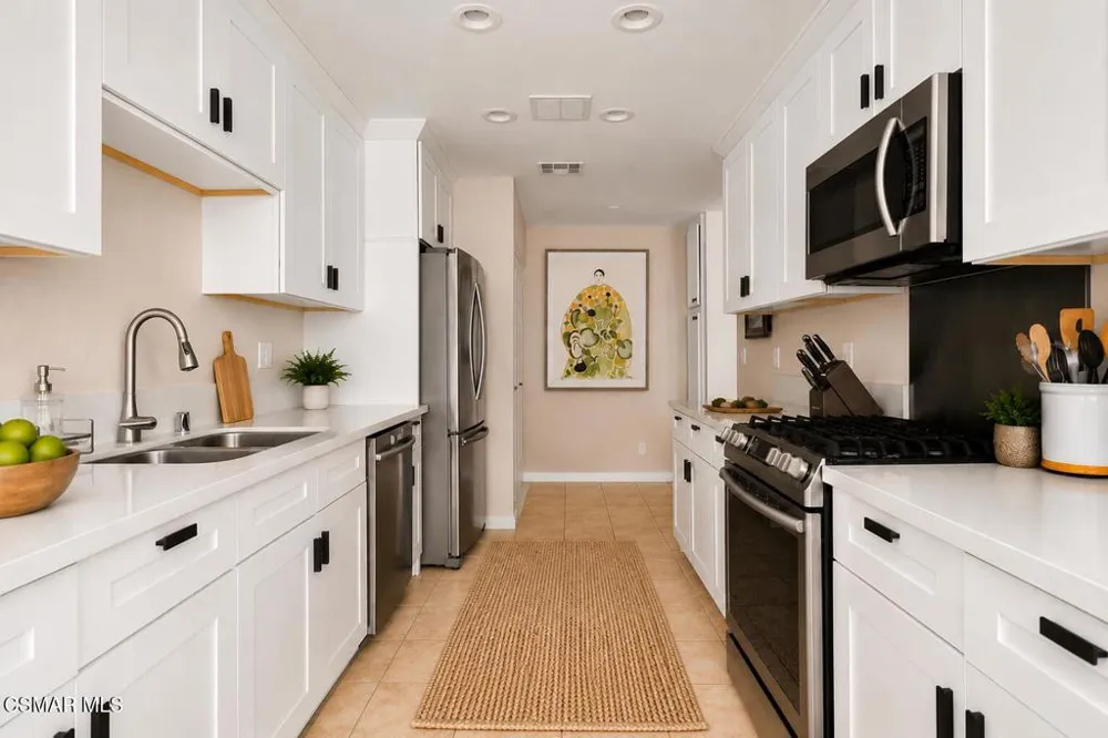 13331 Moorpark Street #328 Sherman Oaks, CA 91423