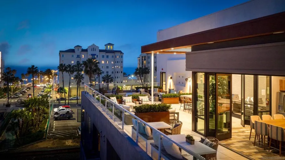355 Cleveland St #211 Oceanside, CA 92054