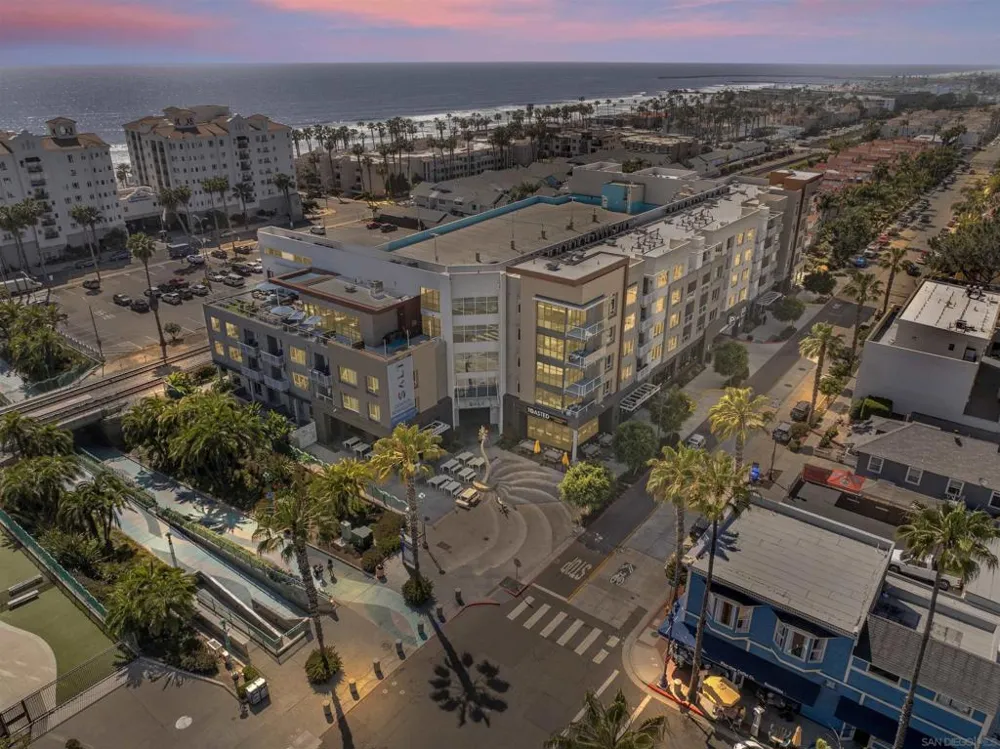 355 Cleveland St #211 Oceanside, CA 92054